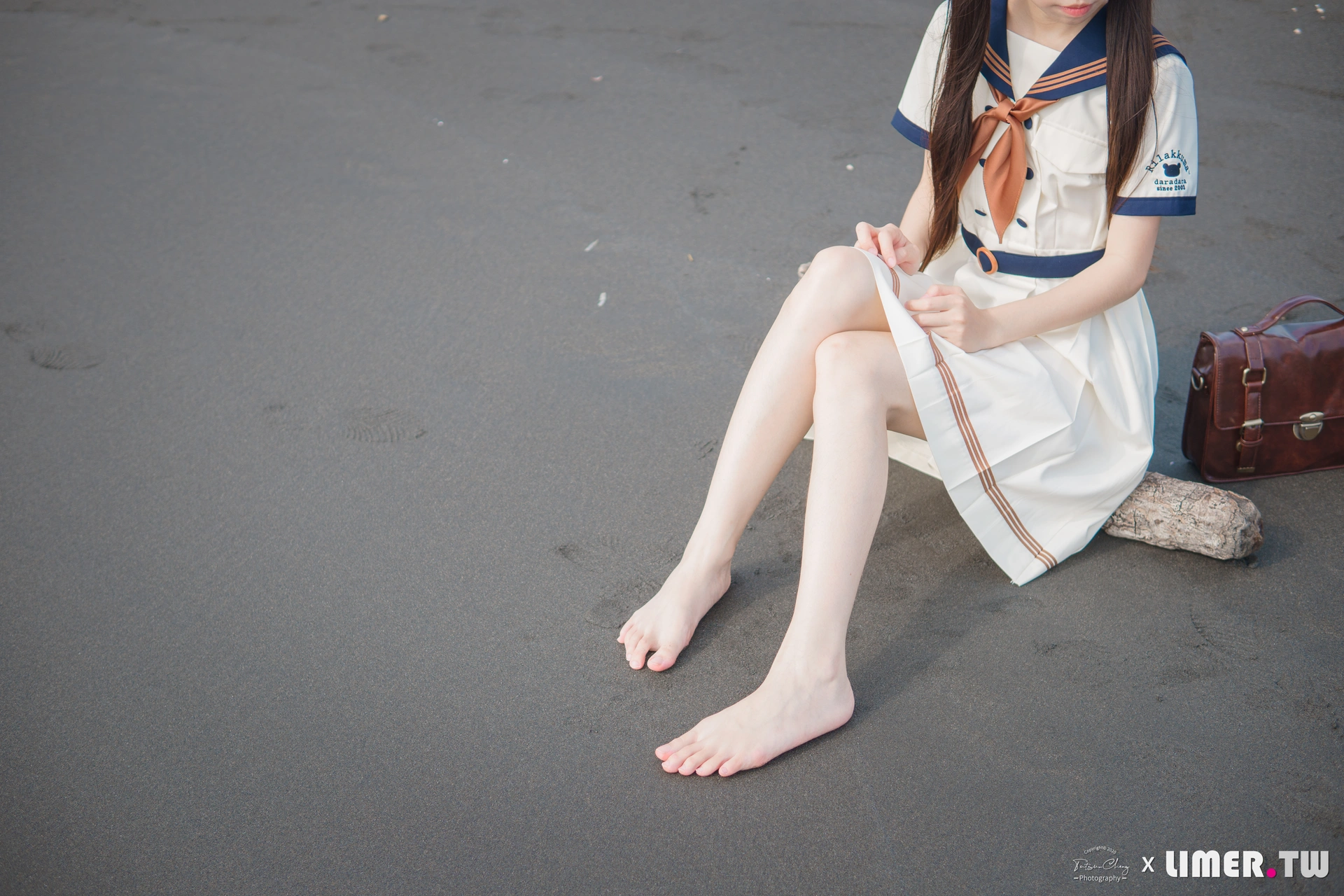 [Limerence] NO.050 海蓝 白皙希腊脚 JK盛夏服海边戏水 1
