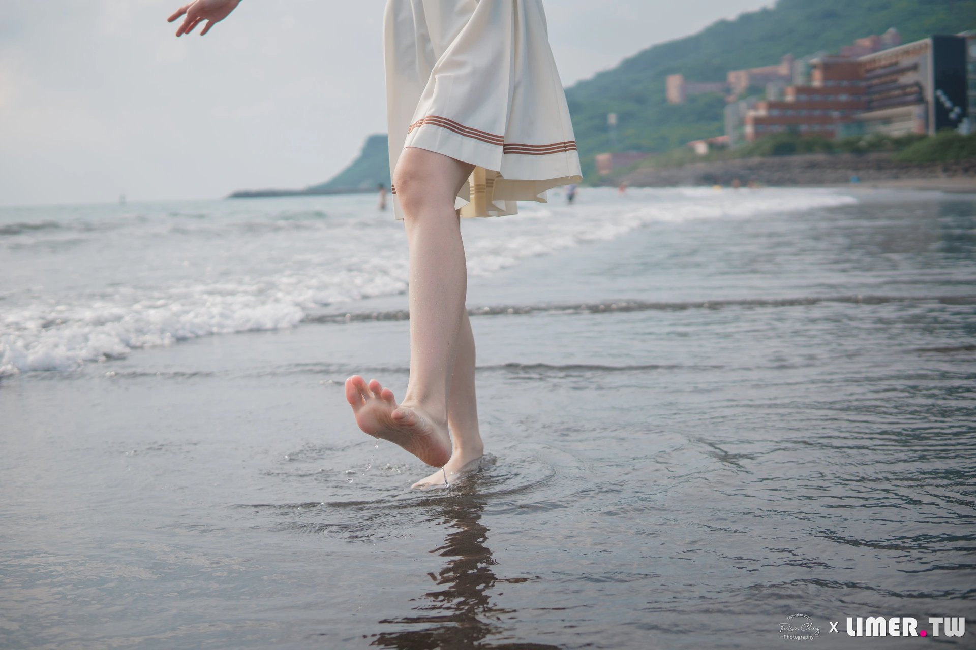 [Limerence] NO.050 海蓝 白皙希腊脚 JK盛夏服海边戏水 2